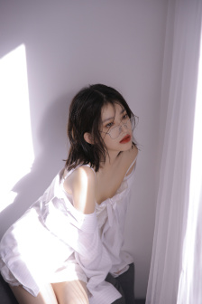 小村春色成刚